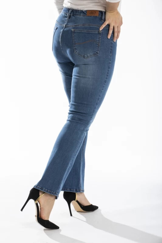 Jeans coupe droite bootcut stone brossé