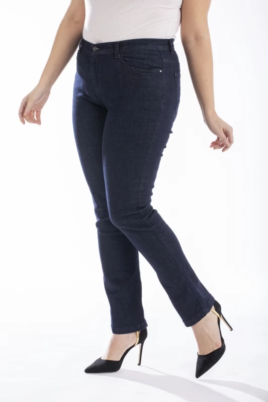 Jeans Vestibilità Regular a Vita Alta Elasticizzati