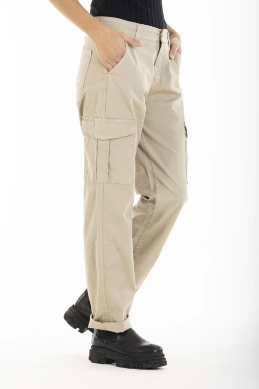 Pantalon stretch coupe cargo BABE